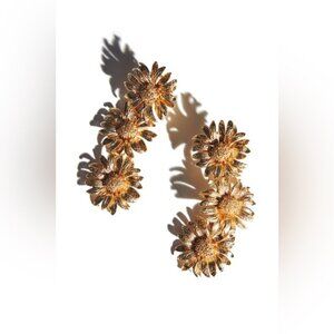ZARA LIMITED EDITION TRIPLE DAISY FLOWER DROP EARRINGS GOLD NWT